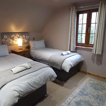 Artro Lodge Luxury 3 Bedroom, 3 Bathroom & Hot Tub 란베드르 외부 사진